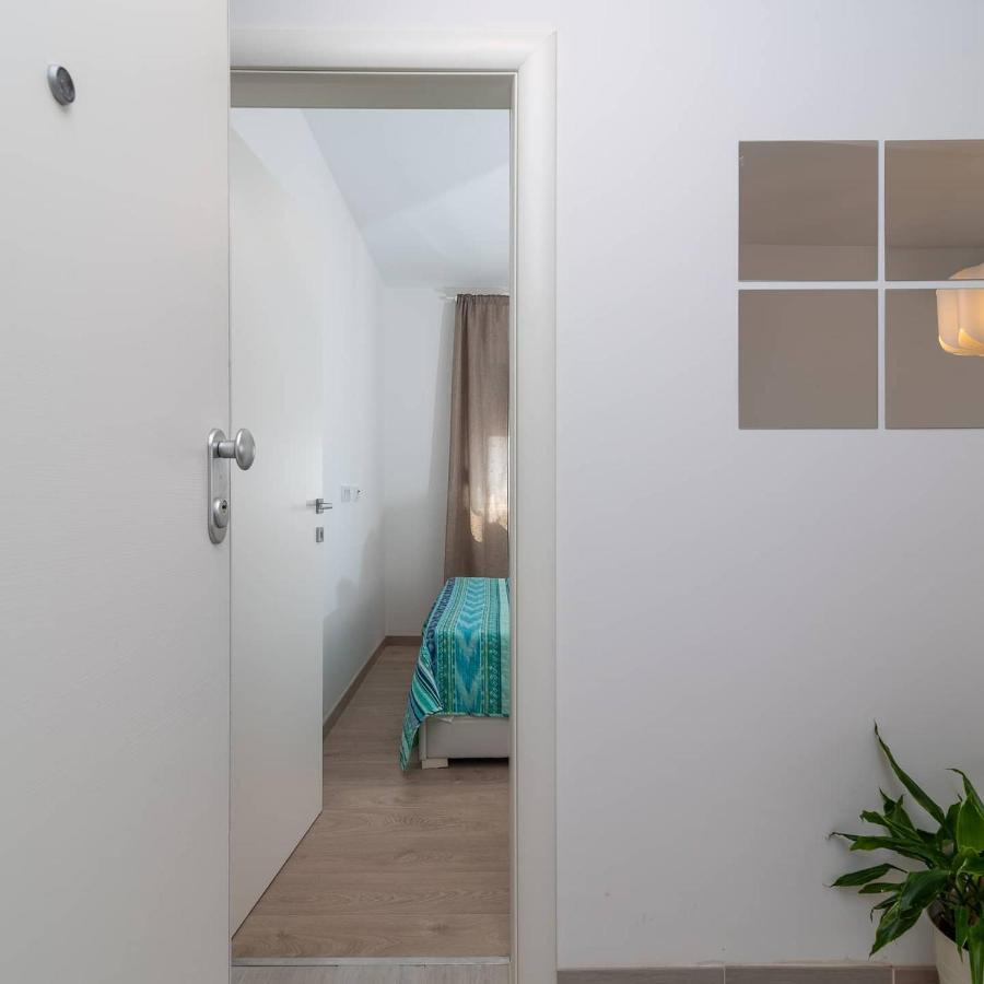 特罗吉尔Apartman Lotos公寓 外观 照片